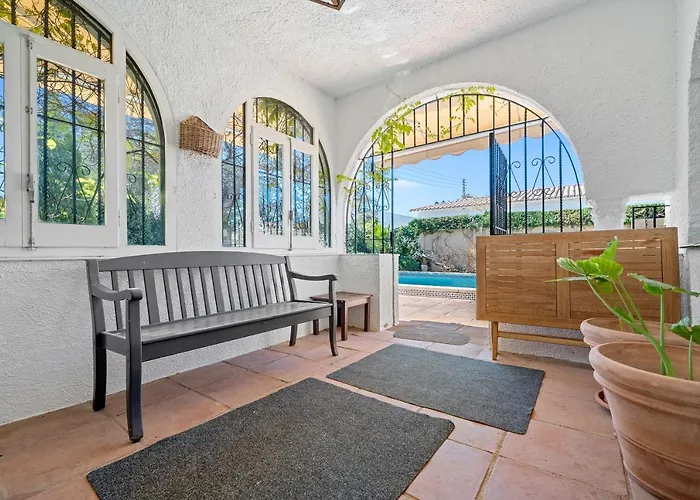 Miro Villa Mont-roig del Camp